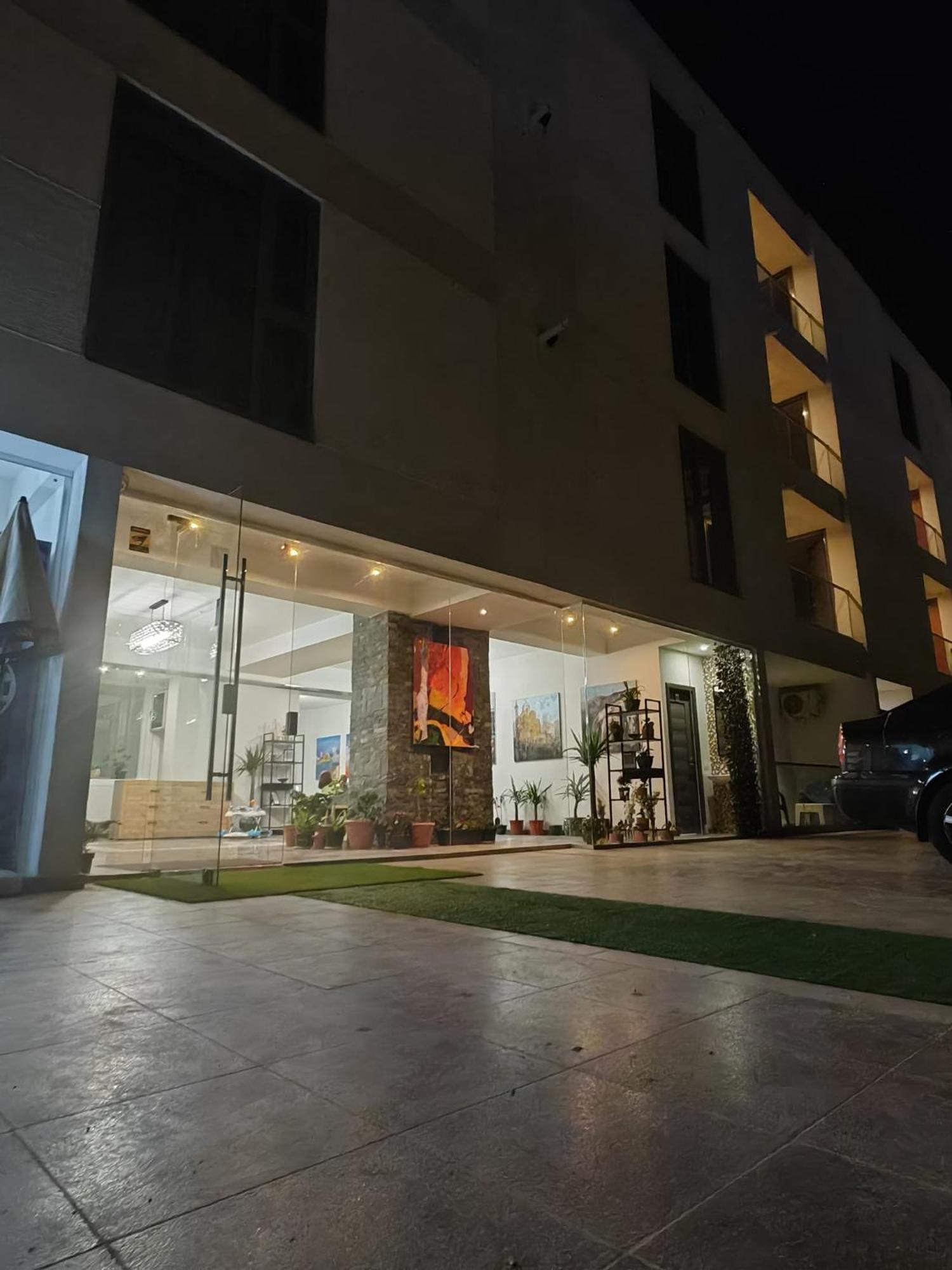 White Boutique Hotel- Eforie Bagian luar foto