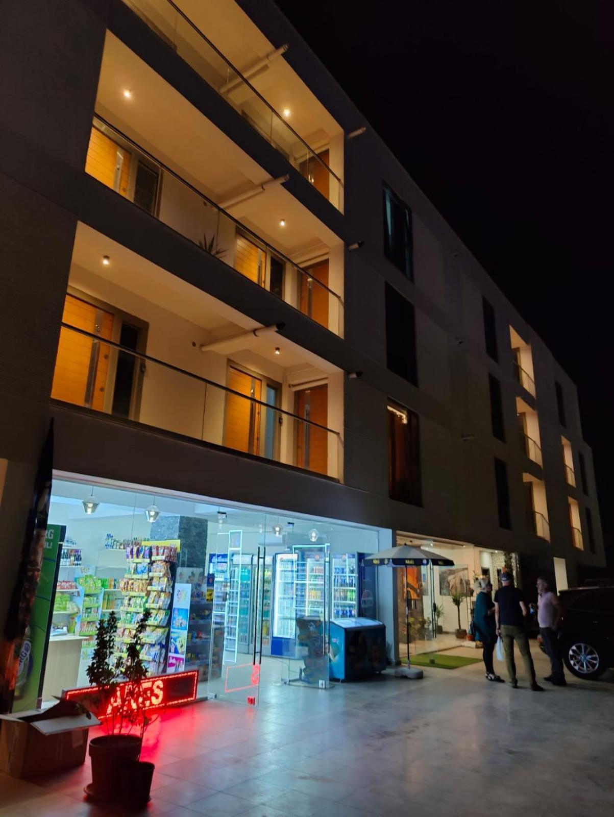 White Boutique Hotel- Eforie Bagian luar foto