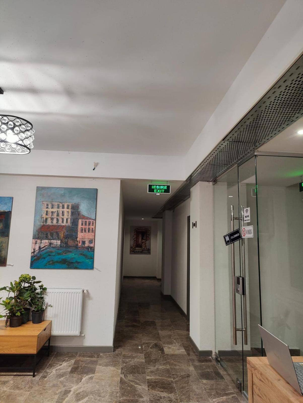 White Boutique Hotel- Eforie Bagian luar foto