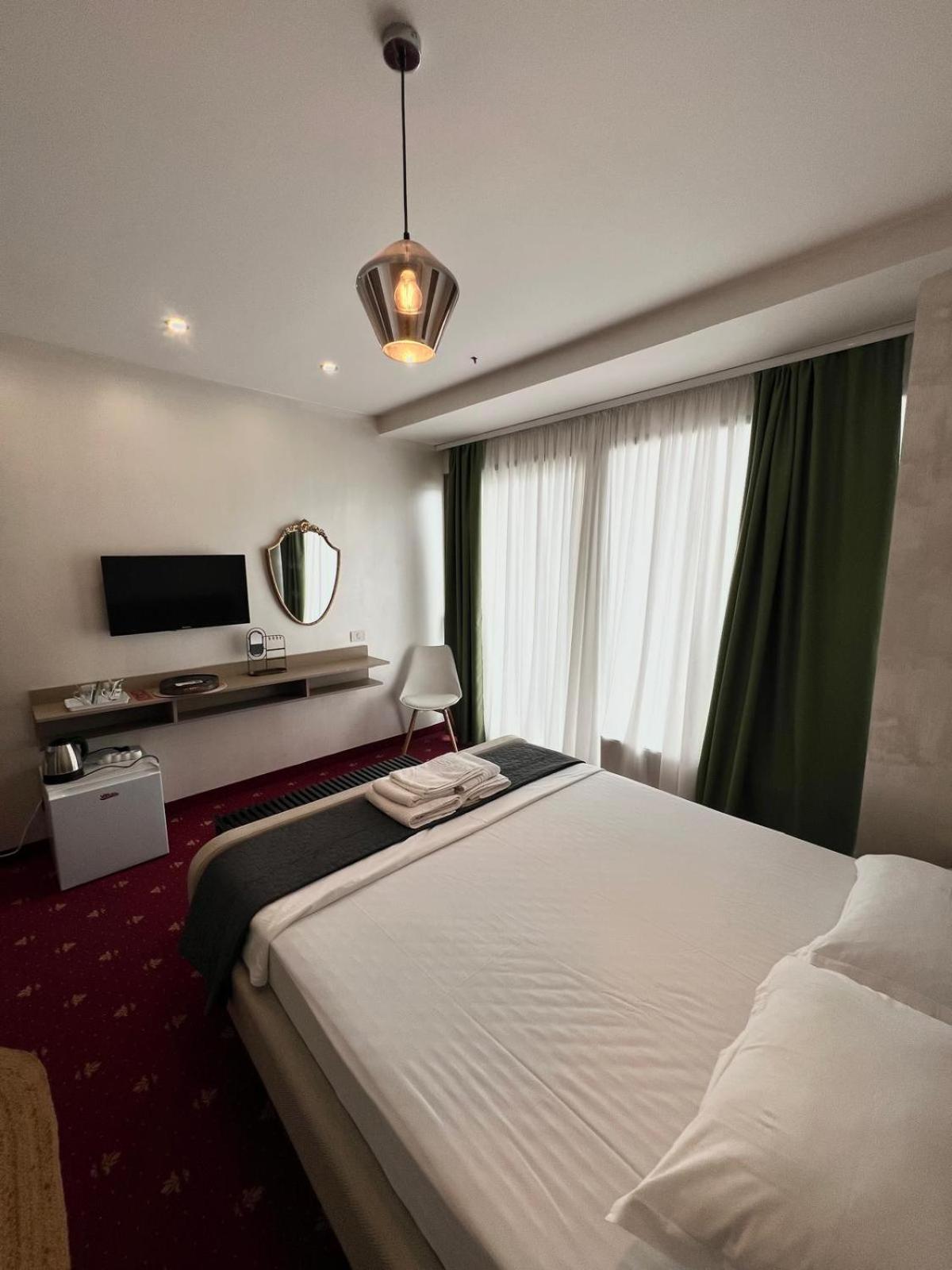White Boutique Hotel- Eforie Bagian luar foto